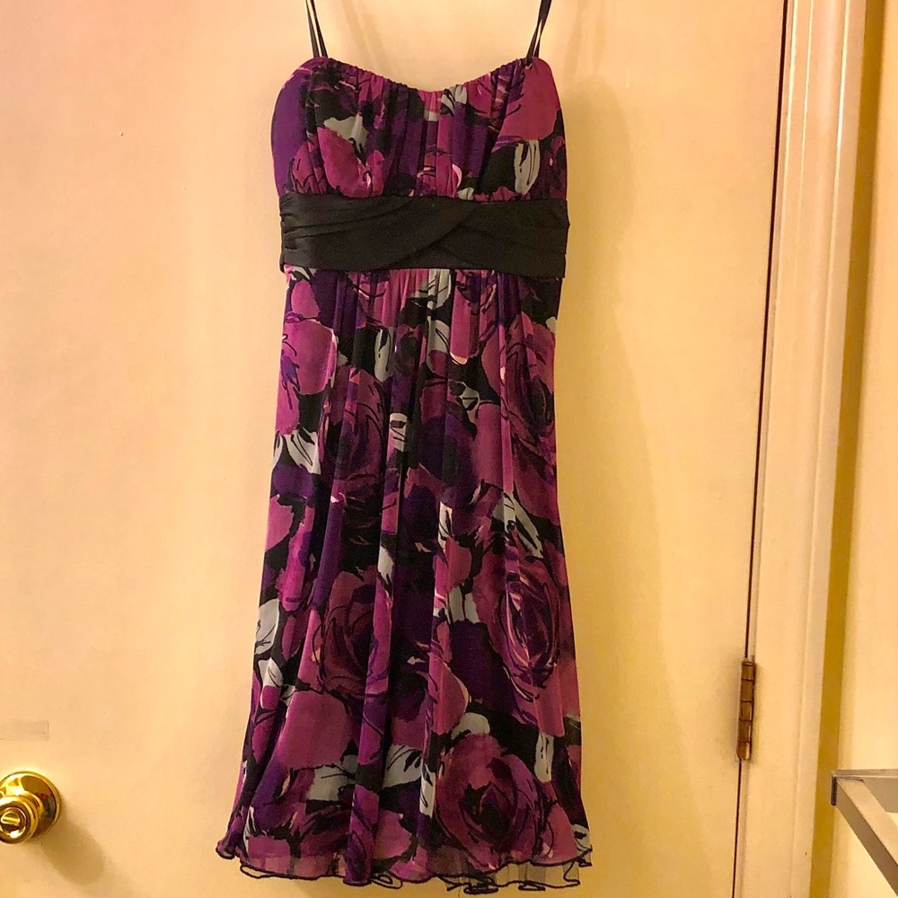 Lovely mini dress.